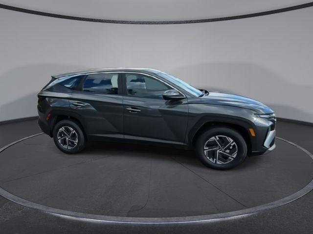 new 2026 Hyundai TUCSON Hybrid car, priced at $31,490