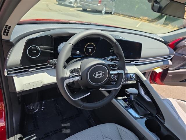 new 2025 Hyundai Elantra car, priced at $27,670