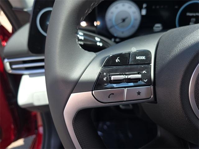 new 2025 Hyundai Elantra car, priced at $27,670