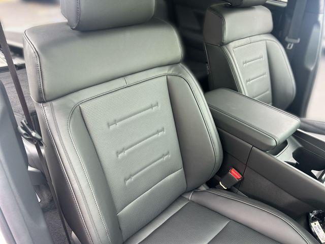 new 2025 Hyundai SANTA FE HEV car, priced at $46,505
