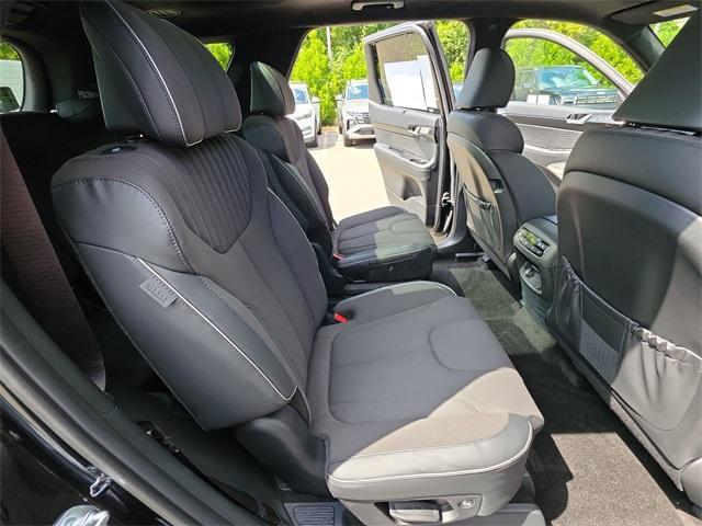 new 2025 Hyundai Palisade car, priced at $54,085