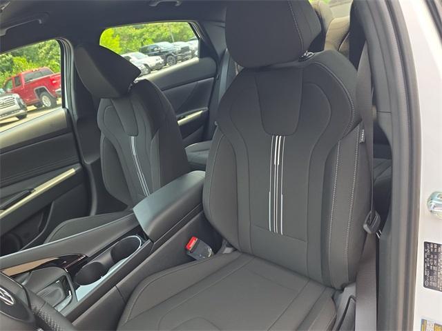 new 2025 Hyundai ELANTRA HEV car, priced at $28,210