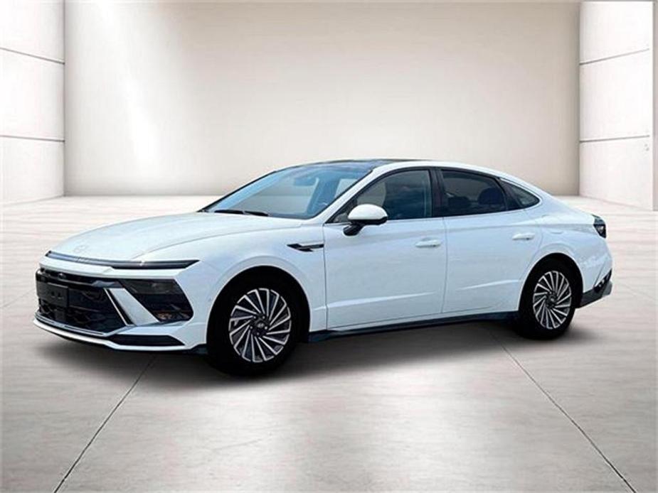 new 2024 Hyundai Sonata Hybrid car, priced at $37,327