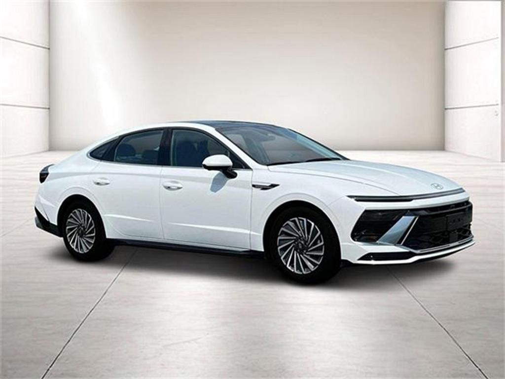 new 2024 Hyundai Sonata Hybrid car, priced at $37,327