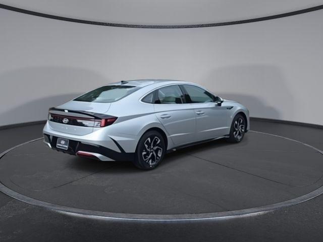 new 2025 Hyundai Sonata car, priced at $28,210
