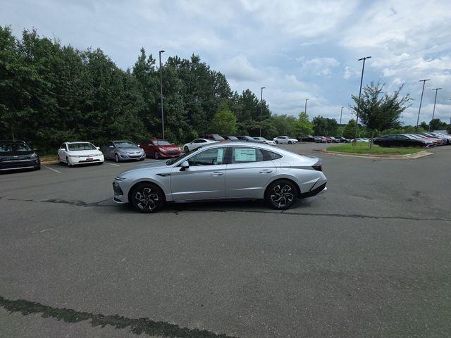 new 2025 Hyundai Sonata car, priced at $28,210
