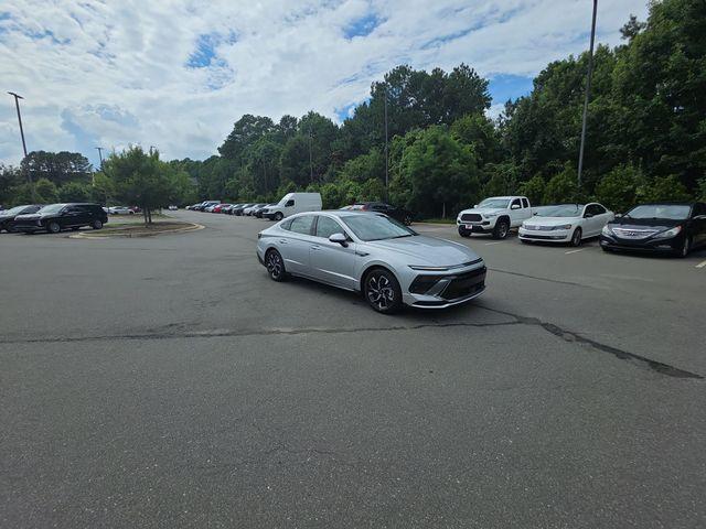 new 2025 Hyundai Sonata car, priced at $28,210