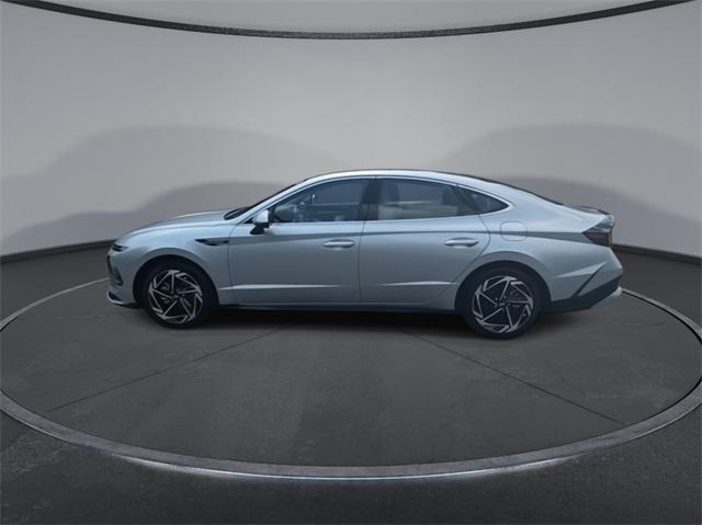 used 2024 Hyundai Sonata car, priced at $25,998