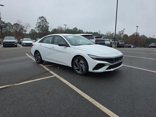 new 2025 Hyundai Elantra car, priced at $24,660