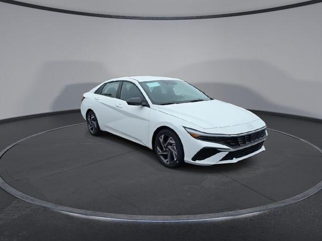 new 2025 Hyundai Elantra car, priced at $24,660