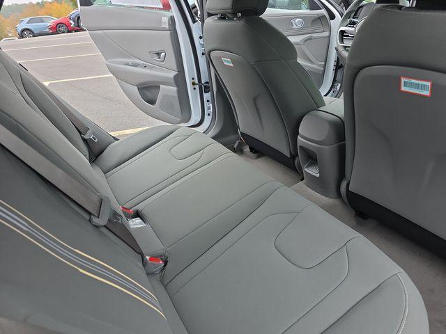 new 2025 Hyundai Elantra car, priced at $24,660