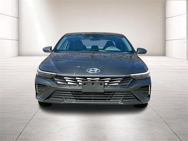 new 2025 Hyundai Elantra car, priced at $23,565