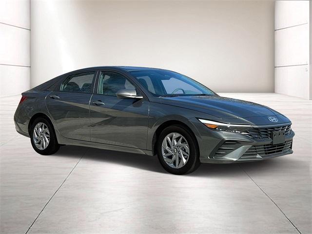 new 2025 Hyundai Elantra car, priced at $23,565