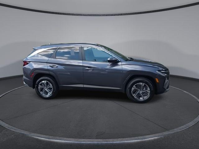 new 2025 Hyundai TUCSON Hybrid car, priced at $33,590