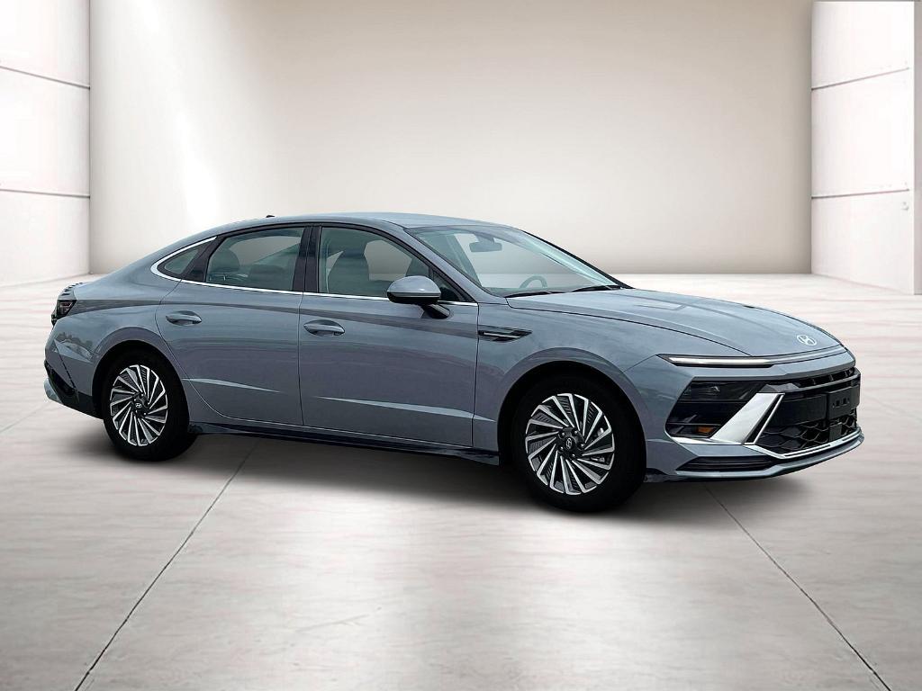 new 2024 Hyundai Sonata Hybrid car, priced at $31,620