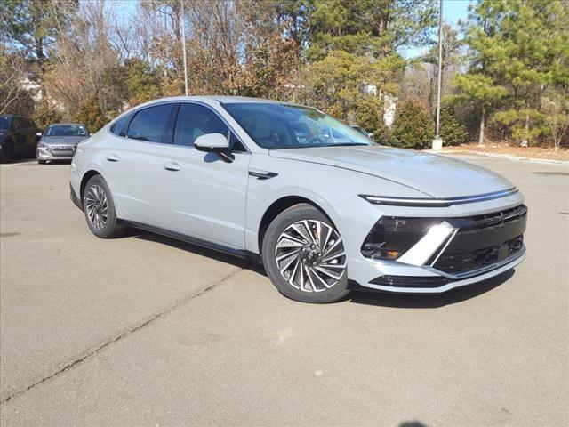 new 2024 Hyundai Sonata Hybrid car, priced at $31,620