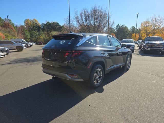 new 2026 Hyundai TUCSON Hybrid car, priced at $31,945