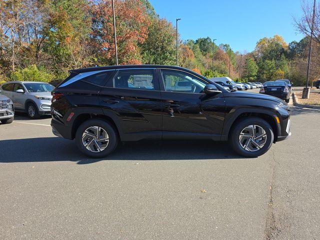 new 2026 Hyundai TUCSON Hybrid car, priced at $31,945