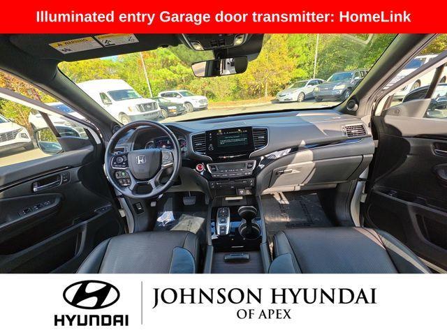 used 2021 Honda Pilot car, priced at $25,900