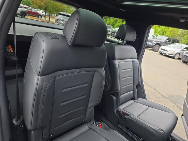 new 2026 Hyundai SANTA FE HEV car, priced at $51,165