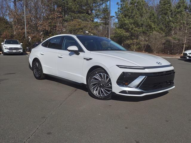 new 2024 Hyundai Sonata Hybrid car, priced at $38,327