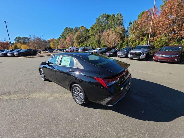new 2026 Hyundai ELANTRA HEV car, priced at $26,585