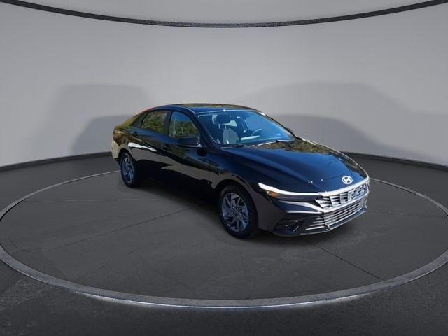 new 2026 Hyundai ELANTRA HEV car, priced at $26,585