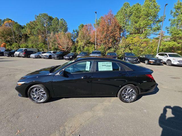 new 2026 Hyundai ELANTRA HEV car, priced at $26,585