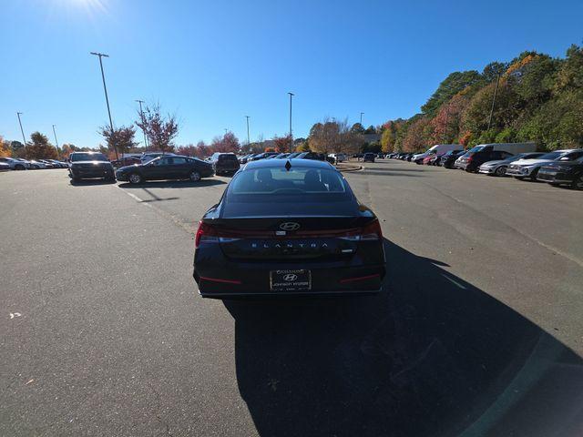 new 2026 Hyundai ELANTRA HEV car, priced at $26,585