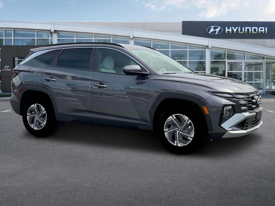 new 2025 Hyundai Tucson Hybrid car, priced at $35,065