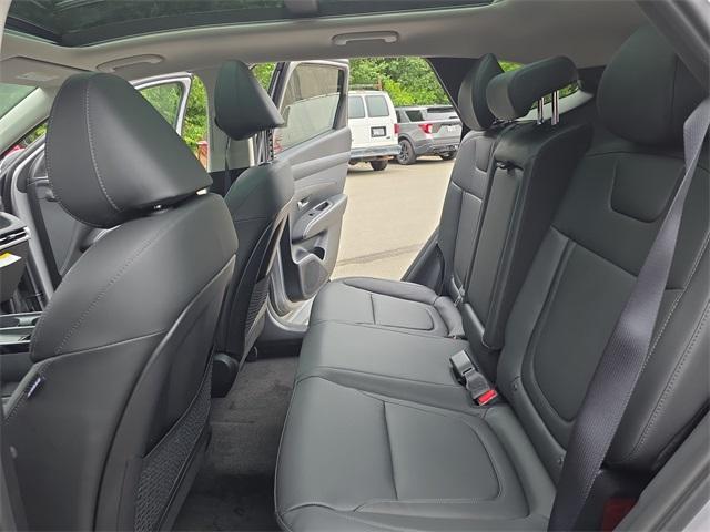 new 2025 Hyundai TUCSON Hybrid car, priced at $37,440