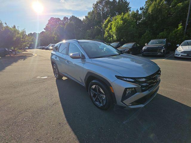 new 2025 Hyundai TUCSON Hybrid car, priced at $36,555