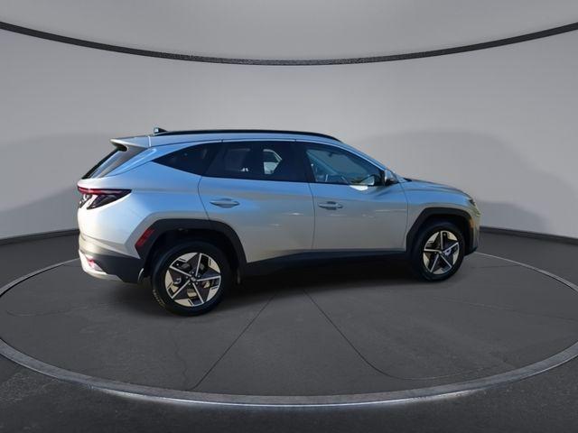 new 2025 Hyundai TUCSON Hybrid car, priced at $36,555