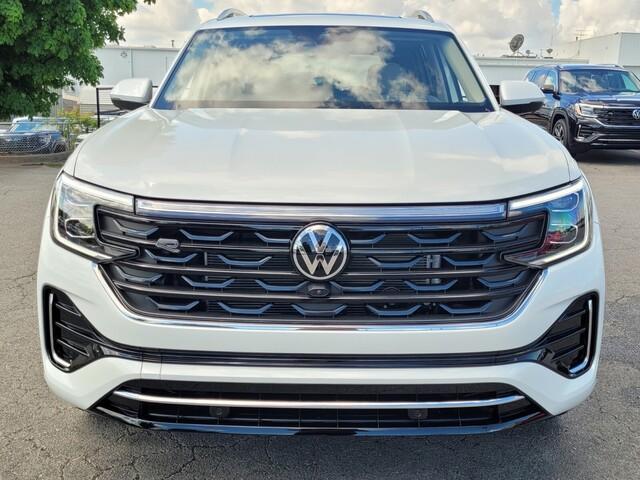 new 2025 Volkswagen Atlas car, priced at $54,052