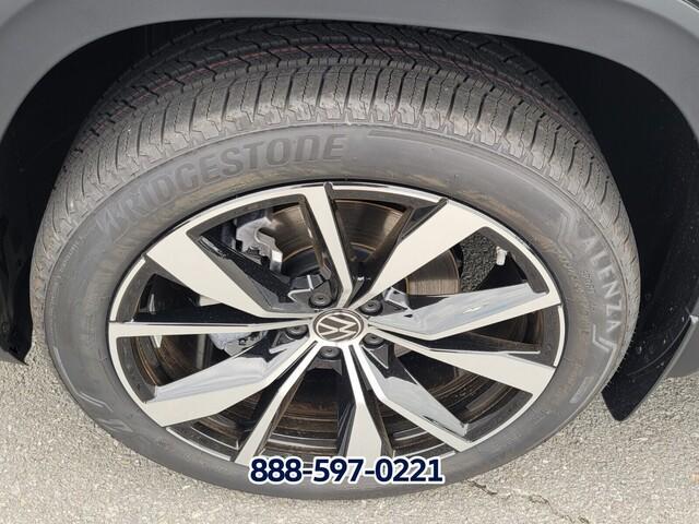 new 2026 Volkswagen Atlas car, priced at $54,461