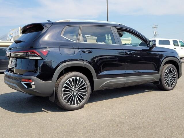 new 2025 Volkswagen Taos car, priced at $29,285