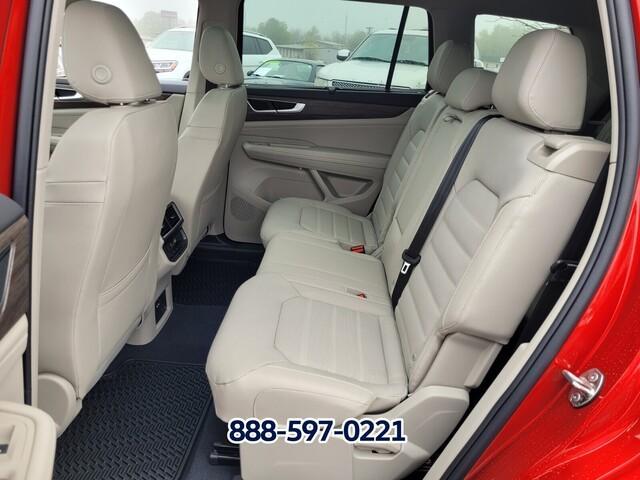 new 2025 Volkswagen Atlas car, priced at $44,306