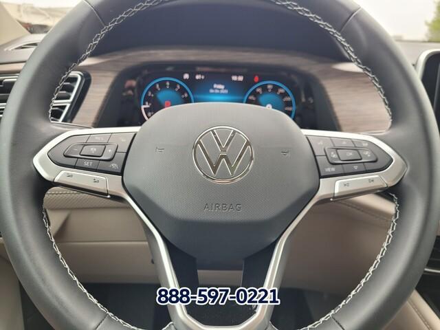 new 2025 Volkswagen Atlas car, priced at $44,306