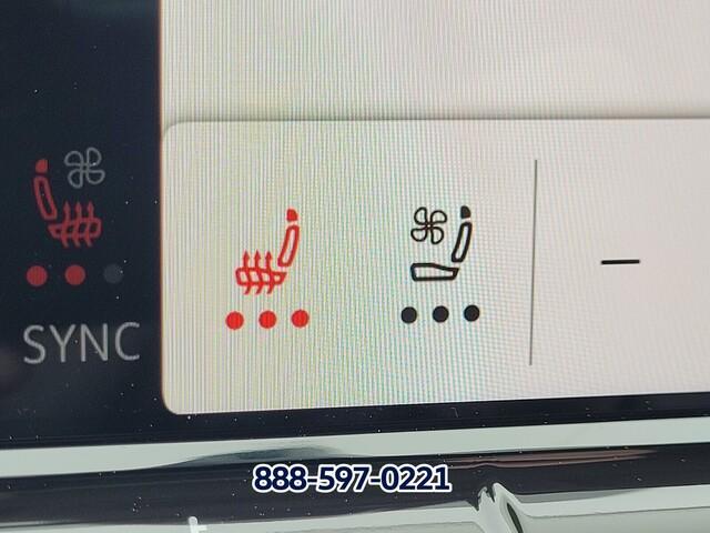 new 2025 Volkswagen Atlas car, priced at $44,306