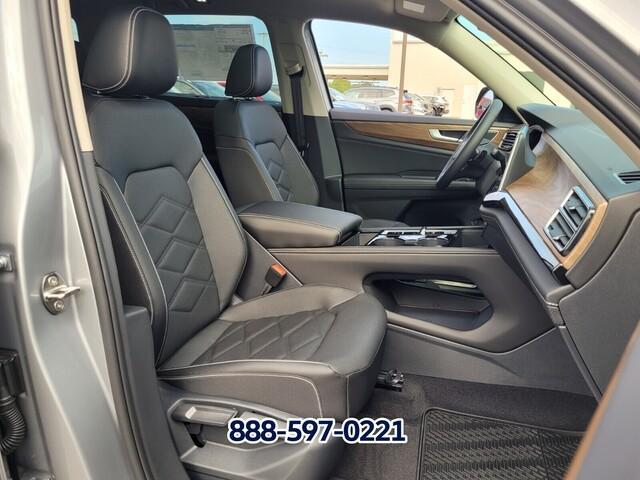 new 2026 Volkswagen Atlas car, priced at $44,282