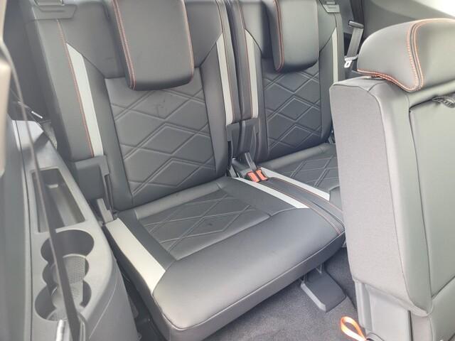 new 2025 Volkswagen Atlas car, priced at $40,725