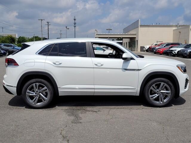 new 2024 Volkswagen Atlas Cross Sport car, priced at $43,784