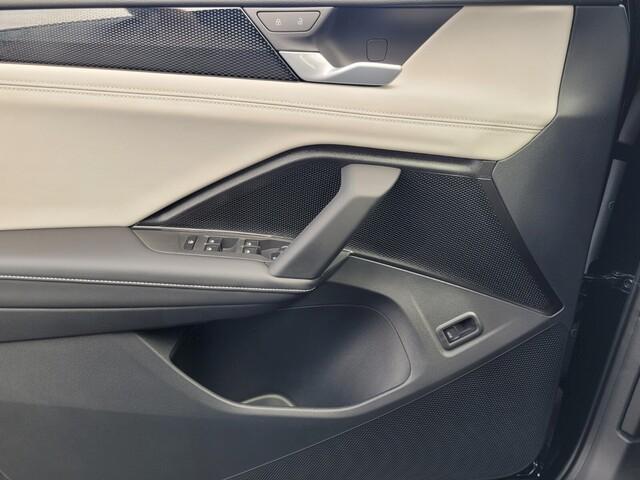 new 2025 Volkswagen Tiguan car, priced at $34,238