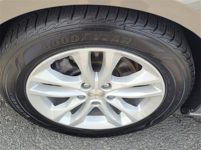 used 2018 Chevrolet Malibu car, priced at $12,777