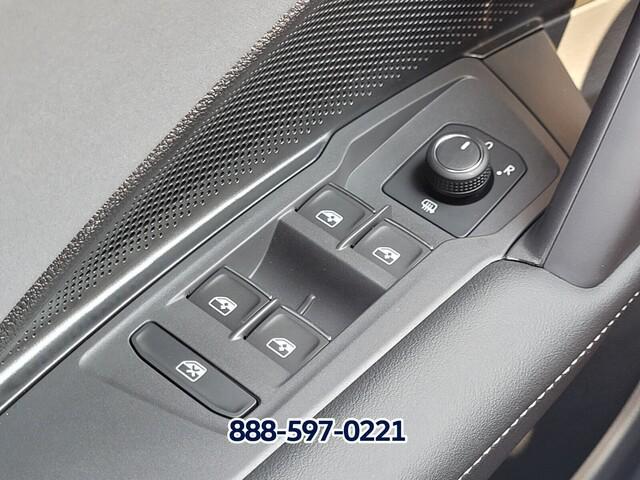 new 2025 Volkswagen Tiguan car