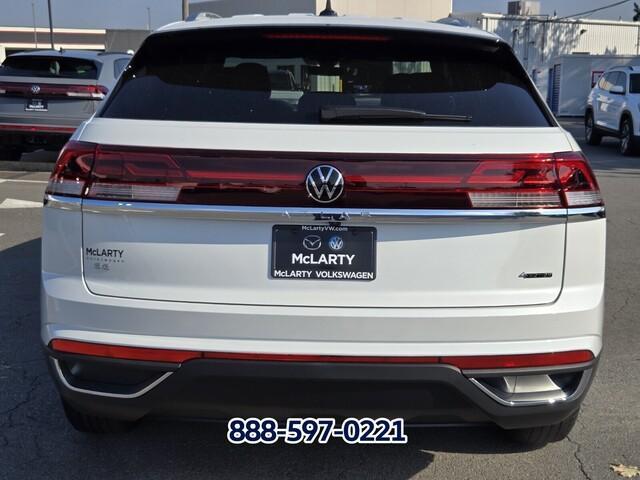 new 2026 Volkswagen Atlas Cross Sport car, priced at $41,018