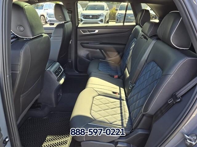 new 2026 Volkswagen Atlas Cross Sport car, priced at $53,642