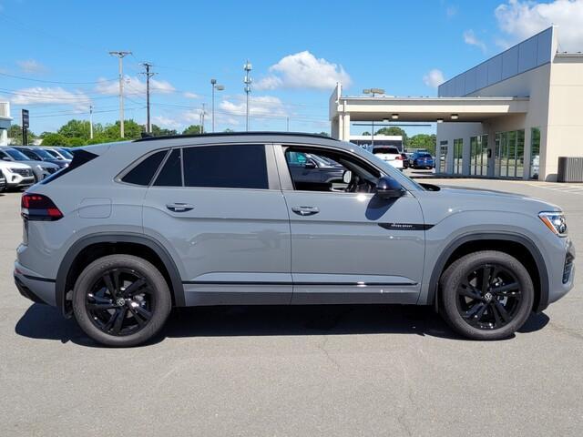 new 2025 Volkswagen Atlas Cross Sport car, priced at $49,520
