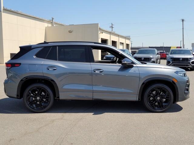 new 2025 Volkswagen Tiguan car