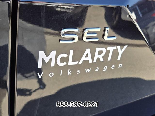 used 2025 Volkswagen Atlas car, priced at $38,956